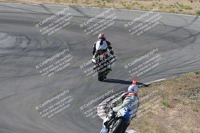 media/Apr-20-2025-AHRMA (Sun) [[393a79c373]]/Race/group 10 early race/Turn 4b/